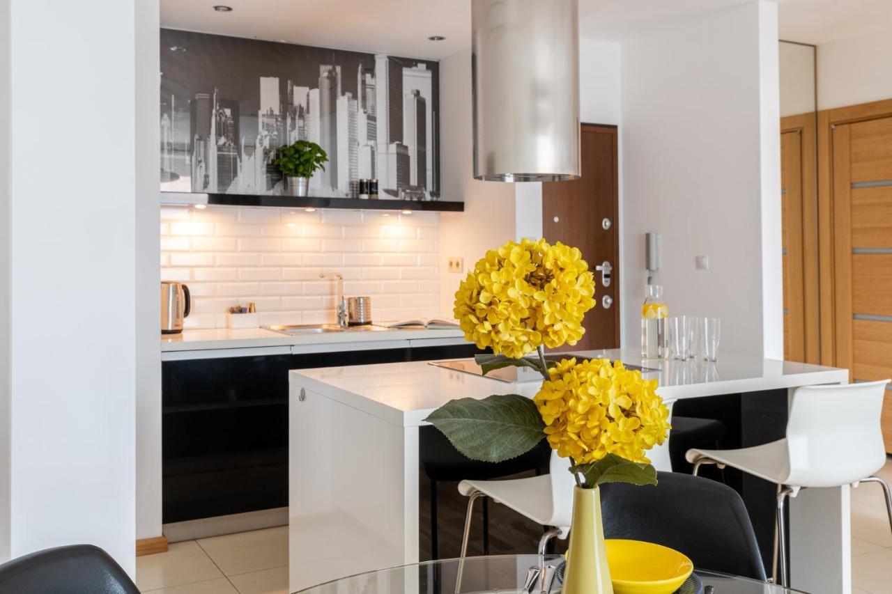 Modern Apartments With Free Parking Spot Krasków Exterior foto